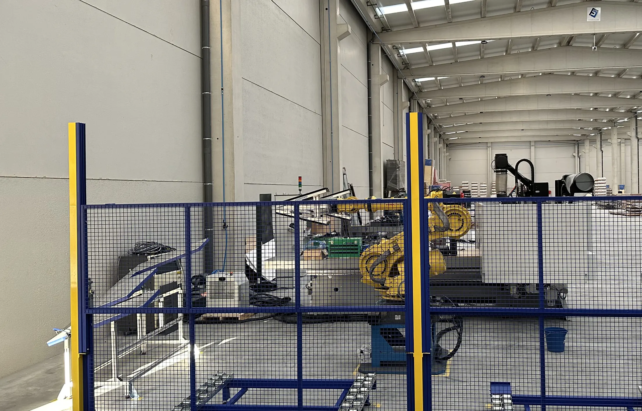 Robotic sheet handling cell