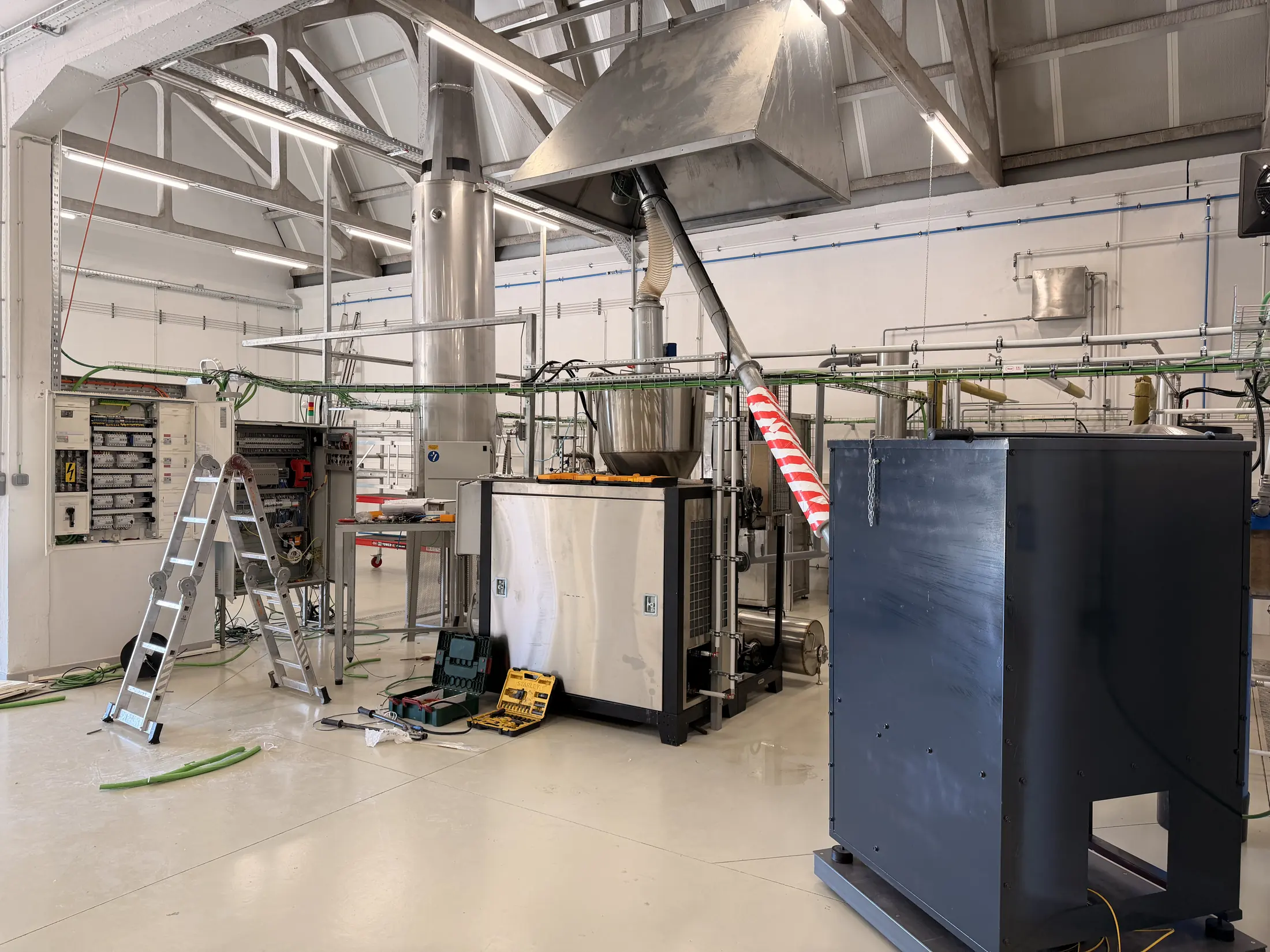 Process line with reactor